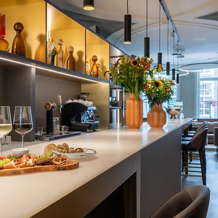 Maison Centrum - Handwritten Collection 5*