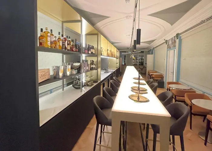 Hotel Maison Centrum - Handwritten Collection