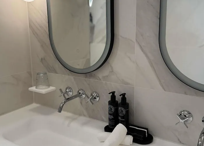 Maison Centrum - Handwritten Collection 5*