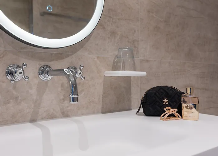 Maison Centrum - Handwritten Collection 5*